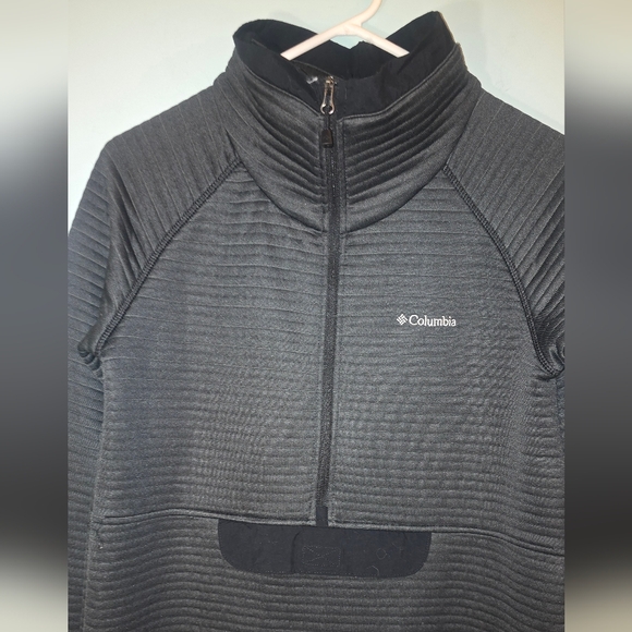 Columbia Women's Charcoal Quarter-Zip Omni Wick Sweatshirt - Picture 3 of 7